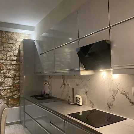 Luxury Vista شقة ساراندا