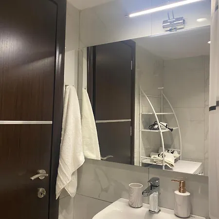 Luxury Vista شقة ساراندا